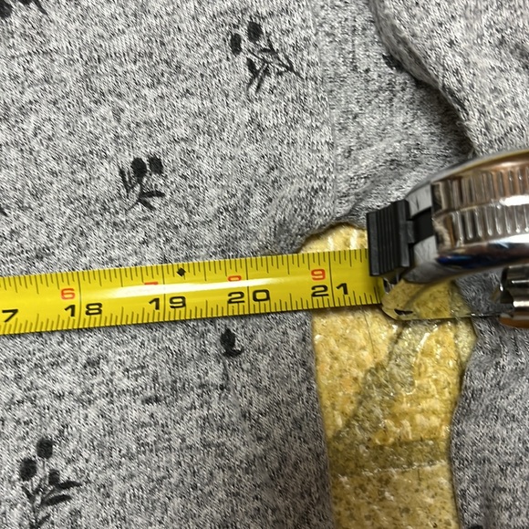 EUC B Collection by Bobeau soft sweater - Picture 9 of 12